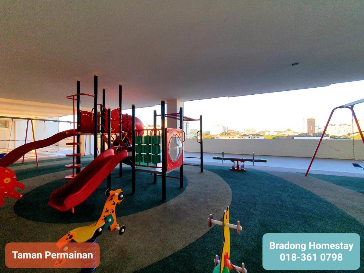 Bradong Homestay - Musllm Only, 3 Queen Bedrooms, Seaview, Infinity Pool, Gym, Near Drawbridge & Ktcc Mall Куала Теренгану Екстериор снимка